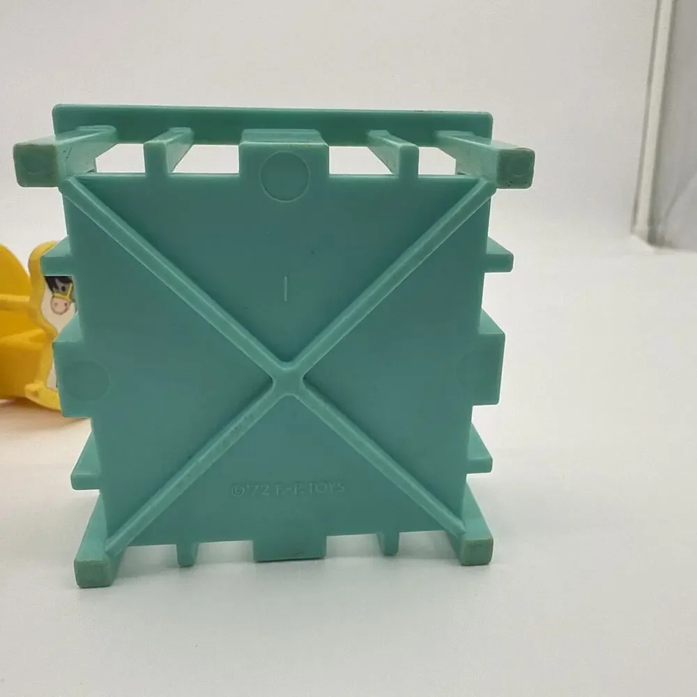 Vtg Fisher Price Little People Baby Nursery Furniture 1972 Plus 2 Kids Beds